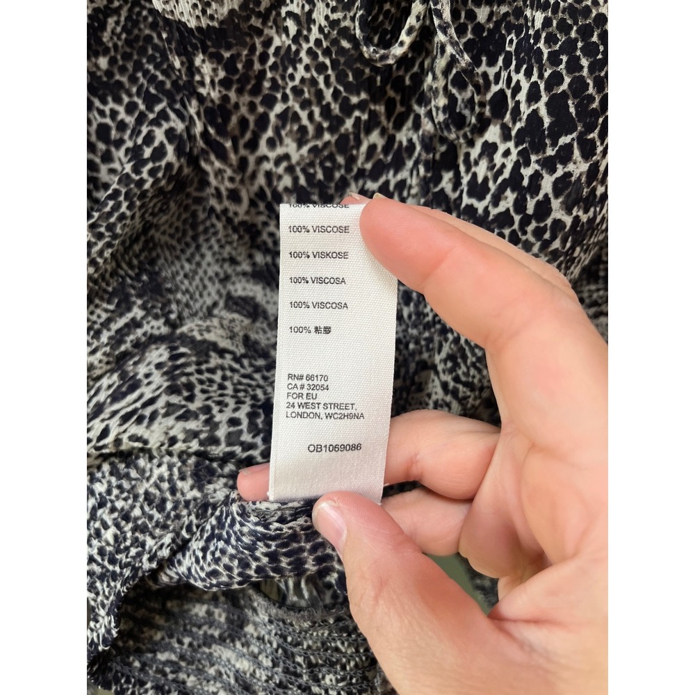 Free People Roma Grey Snakeskin Smocked High Neck Ruffle Blouse XL OB1069086 - Picture 7 of 7